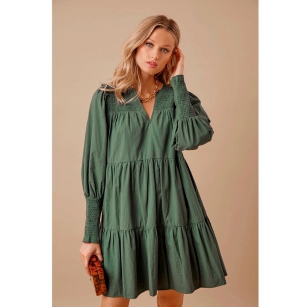 Tuckernuck Pomander Place Ceci Smocked Tiered Long Sleeve Dress Green Size L